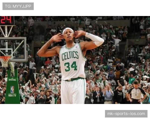 保罗·皮尔斯关键时刻单打提升球队稳定性彰显核心价值