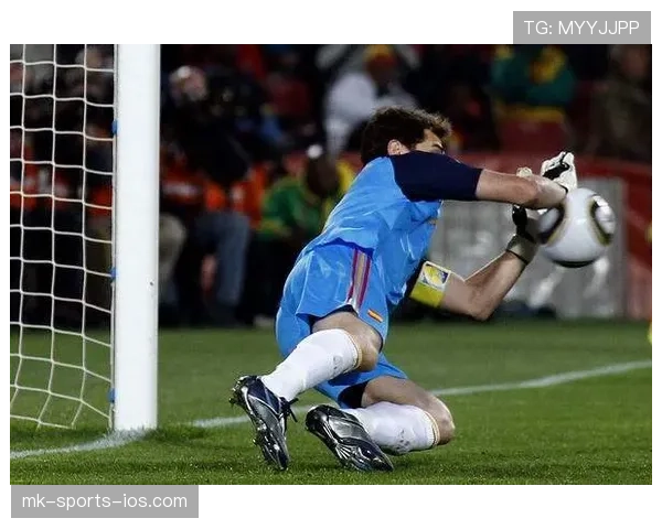 禁区规则详解：哪些犯规必须判点球？